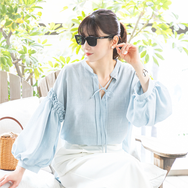 Blouse “Sheer Puff Puff”