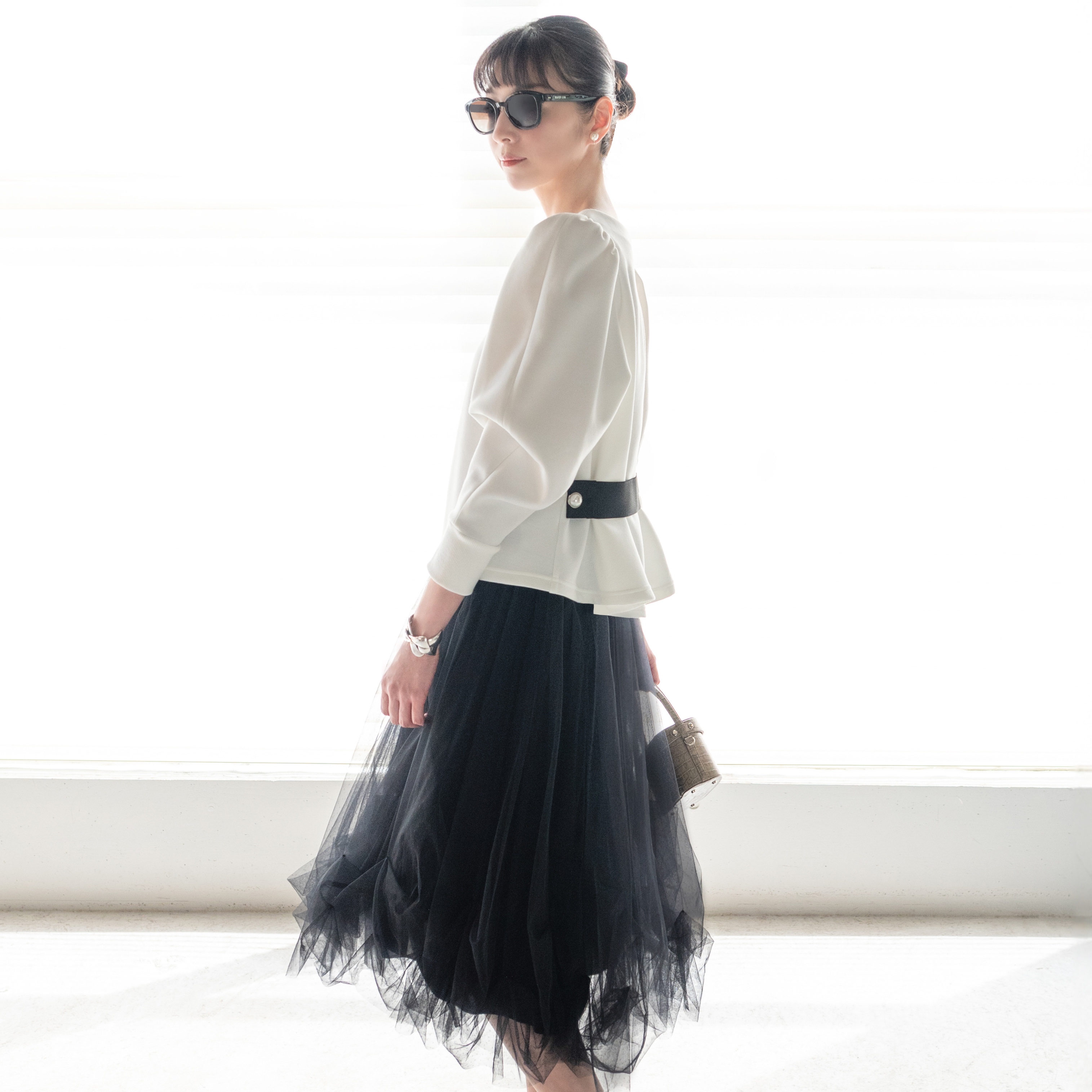 Top "Elegant Back Flare"