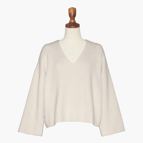 Angel Hair Sweater "Lady V" (Powder Beige)